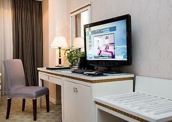 New Plum Garden Seasons Hotel - Shenzhen Zhucun  Zewnętrze zdjęcie